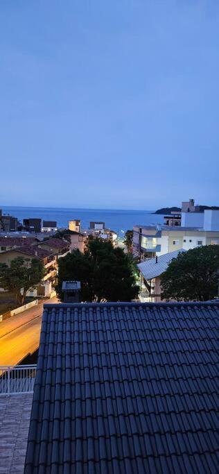 Apto Vista Mar -250Mts Da Praia Bombinhas Exterior photo